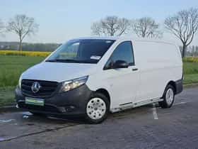 Mercedes-Benz Vito (2022) thumbnail 2