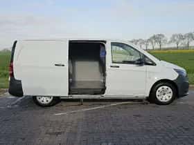 Mercedes-Benz Vito (2022) thumbnail 16