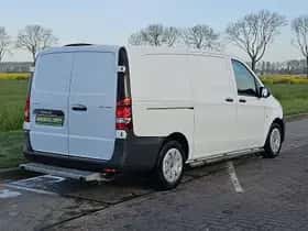 Mercedes-Benz Vito (2022) thumbnail 3