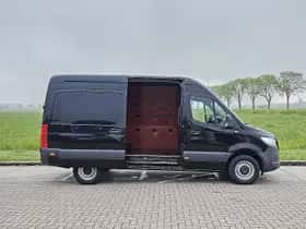 Mercedes-Benz Sprinter (2023) thumbnail 14