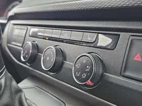 Volkswagen Transporter (2021) thumbnail 9
