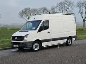 Volkswagen Crafter (2017) thumbnail 2
