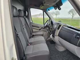 Volkswagen Crafter (2017) thumbnail 6