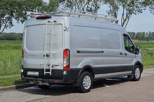 Ford Transit (2020) thumbnail 3