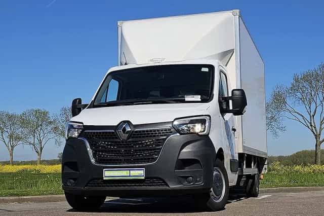 Renault Master (2024) thumbnail 1