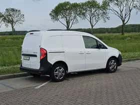 Mercedes-Benz Citan (2024) thumbnail 3