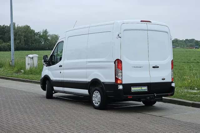 Ford Transit (2023) thumbnail 5