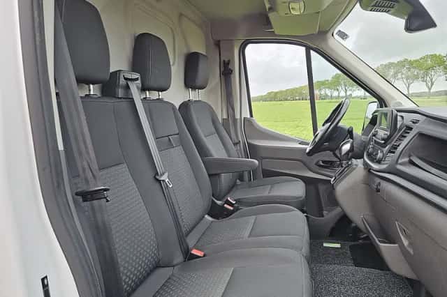 Ford Transit (2023) thumbnail 6