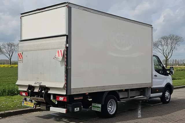 Ford Transit (2019) thumbnail 3