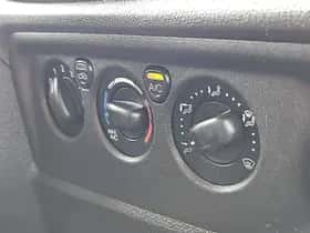 Ford Transit (2019) thumbnail 9