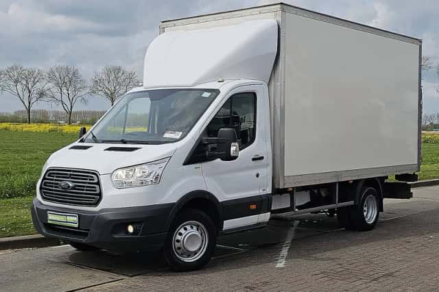 Ford Transit (2019) thumbnail 2