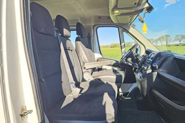 Peugeot Boxer (2018) thumbnail 6