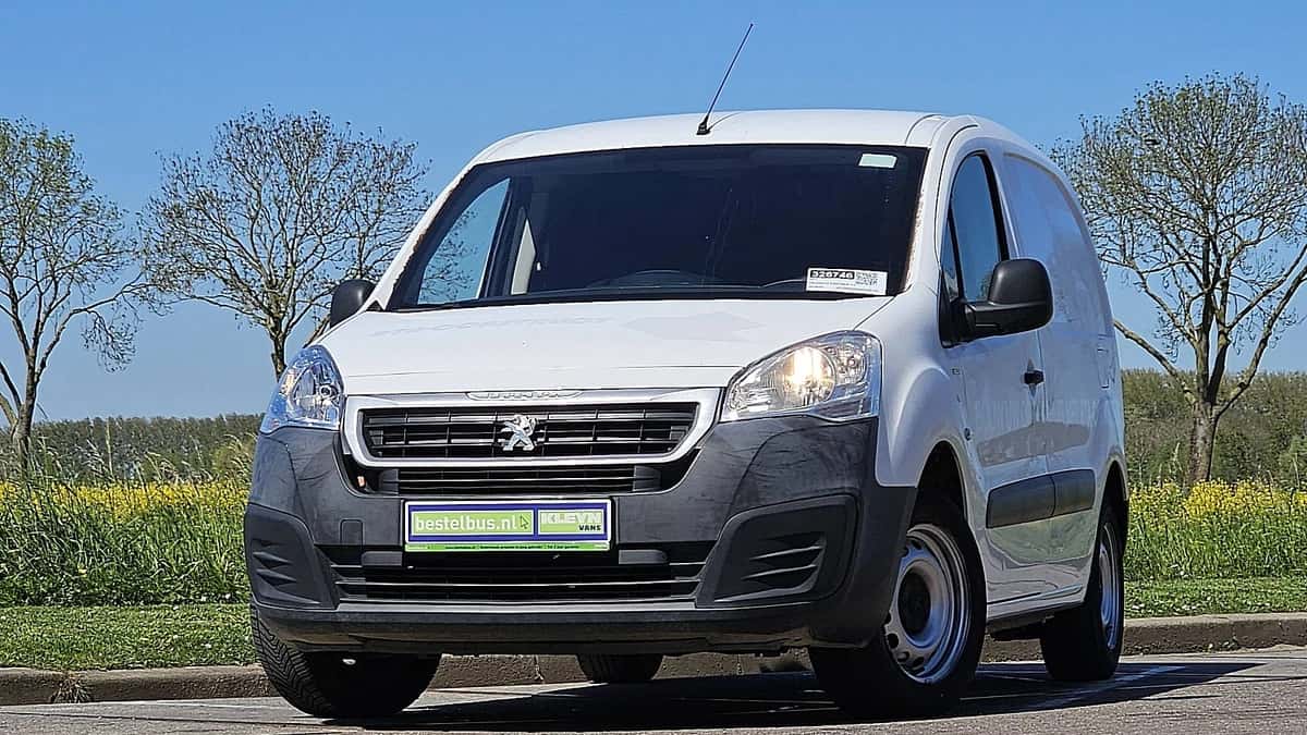Peugeot Partner (2018) — foto 1
