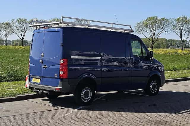 Volkswagen Crafter (2009) thumbnail 3