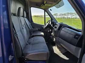 Volkswagen Crafter (2009) thumbnail 6