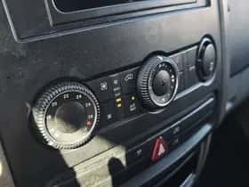 Volkswagen Crafter (2009) thumbnail 9