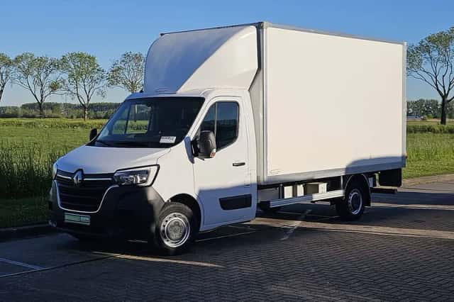 Renault Master (2024) thumbnail 2