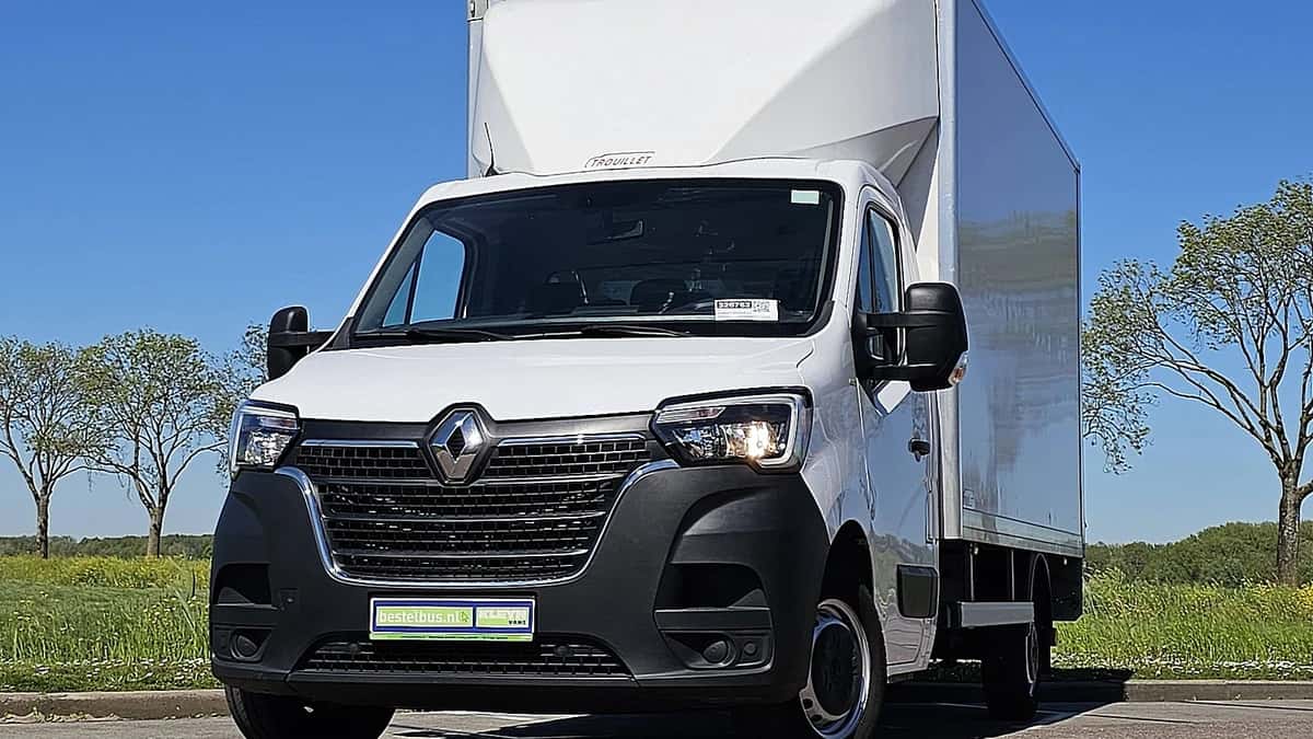 Renault Master (2024) — foto 1