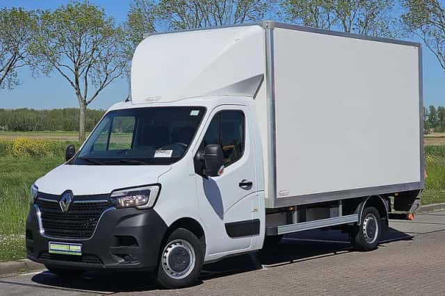 Renault Master (2024) thumbnail 2