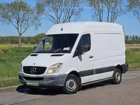 Mercedes-Benz Sprinter (2007) thumbnail 2