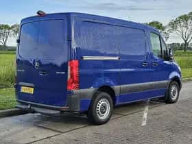 Mercedes-Benz Sprinter (2021) thumbnail 3