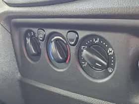 Ford Transit (2015) thumbnail 9