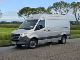 Mercedes-Benz Sprinter (2020) thumbnail 2