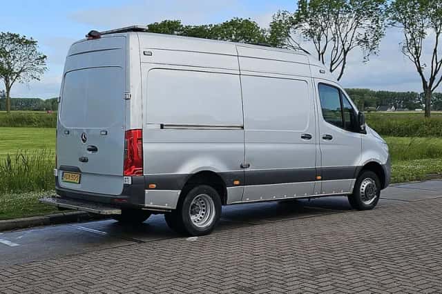 Mercedes-Benz Sprinter (2020) thumbnail 3