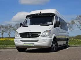 Mercedes-Benz Sprinter (2011) thumbnail 1