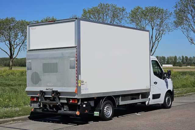 Renault Master (2023) thumbnail 3