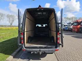 Mercedes-Benz Sprinter (2016) thumbnail 12