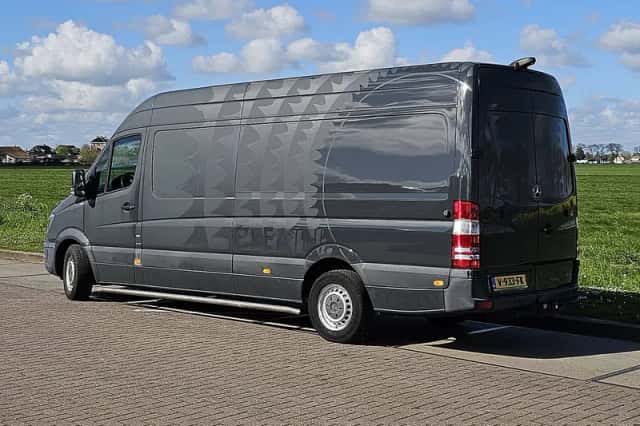 Mercedes-Benz Sprinter (2016) thumbnail 5