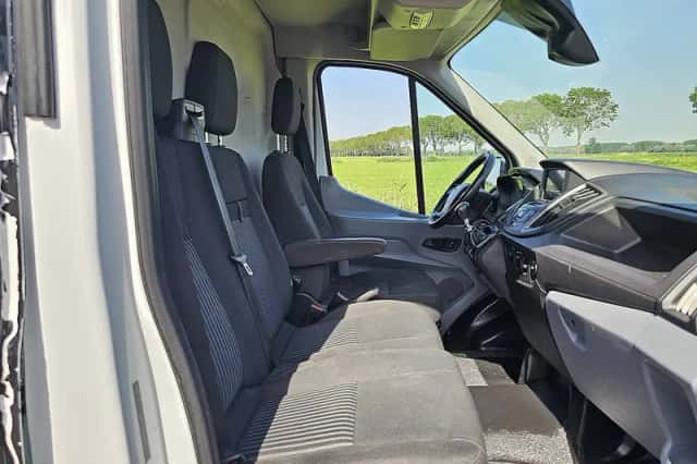 Ford Transit (2017) thumbnail 6