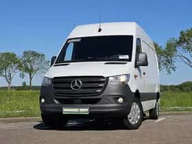 Mercedes-Benz Sprinter (2024) thumbnail 1