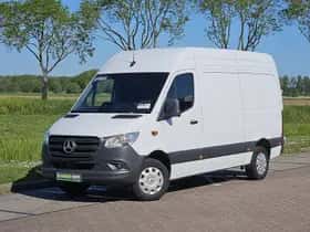 Mercedes-Benz Sprinter (2024) thumbnail 2
