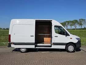 Mercedes-Benz Sprinter (2024) thumbnail 15