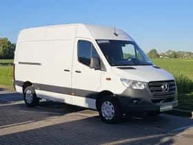 Mercedes-Benz Sprinter (2024) thumbnail 4