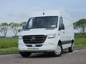 Mercedes-Benz Sprinter (2024)