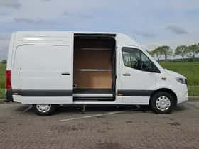Mercedes-Benz Sprinter (2024) thumbnail 15