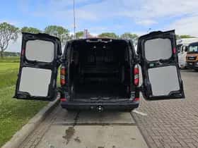 Ford Transit (2024) thumbnail 12