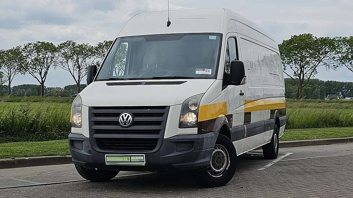 Volkswagen Crafter (2010) — foto 1
