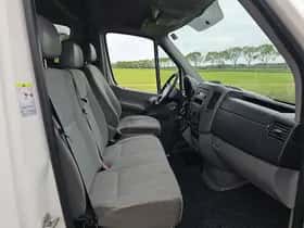 Volkswagen Crafter (2010) thumbnail 6