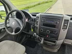 Volkswagen Crafter (2010) thumbnail 7