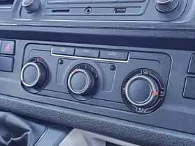 Volkswagen Transporter (2019) thumbnail 9
