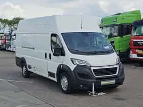 Peugeot Boxer (2020) thumbnail 4