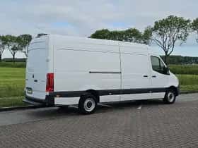 Mercedes-Benz Sprinter (2021) thumbnail 3