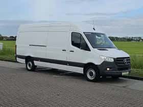 Mercedes-Benz Sprinter (2021) thumbnail 4