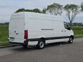 Mercedes-Benz Sprinter (2021) thumbnail 3