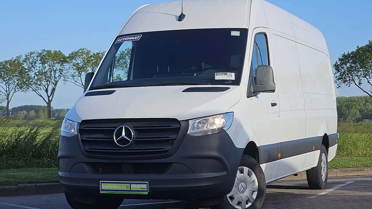 Mercedes-Benz Sprinter (2022) — foto 1