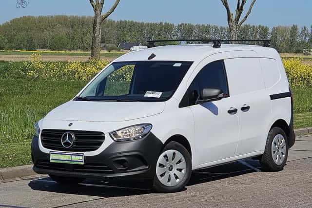 Mercedes-Benz Citan (2022) thumbnail 2